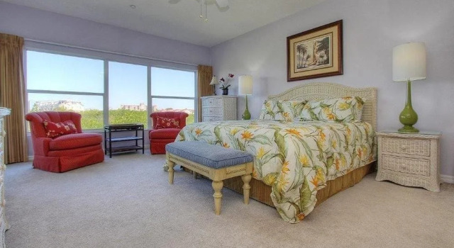 Mariners Pointe Condominiums