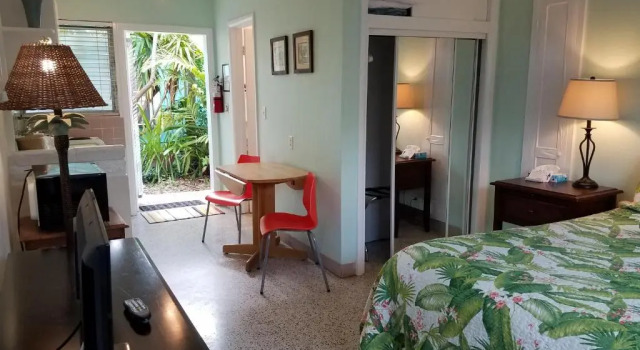 Alexander Palms Court - No Hidden Resort Fees, Забронировать Отель Отели Ки-Уэст с бассейном, рядом с Key West Burlesque Theater, Бассейн