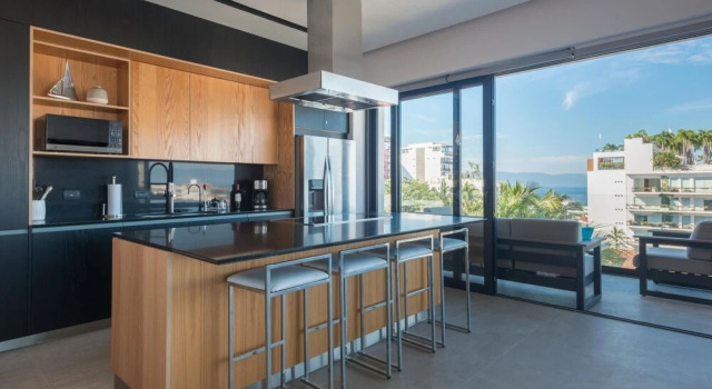 Sail View-709 Spacious Condo Romantic Zone Ocean Views, Book Hotel Puerto Vallarta Jalisco