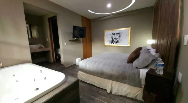 Люкс Цокольный этаж c 1 комнатой Independencia Dos 7 Hotel Boutique