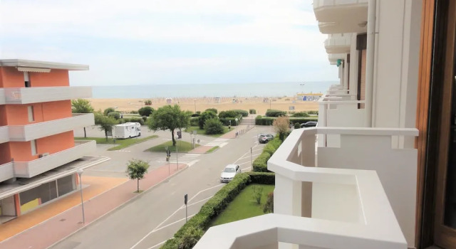 Very Comfortable Seafront Apartment, Prenota Appartamento Hotel a Veneto con parcheggio, Parcheggio