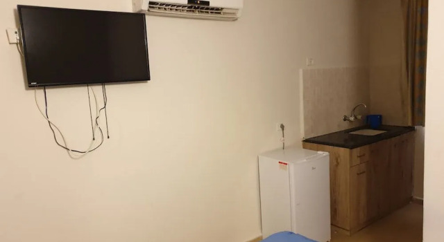 Bergik Hotel, Забронировать Отель Отели Тверия с парковкой, рядом с Marina, Парковка