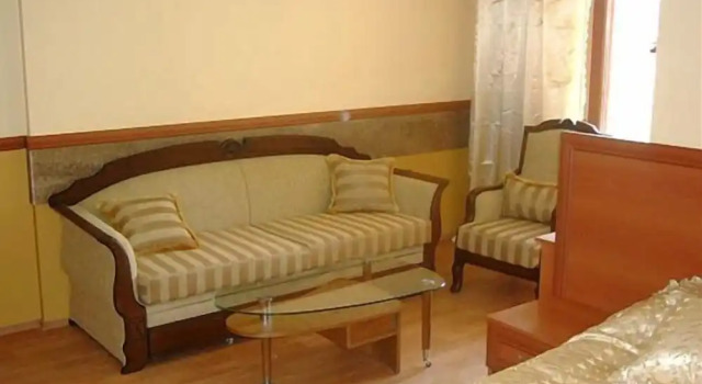 California Hotel, Book Hotel Lozenets 