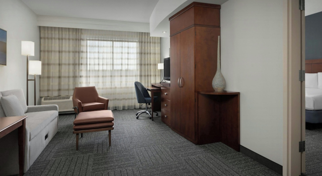 Люкс Courtyard by Marriott Salisbury