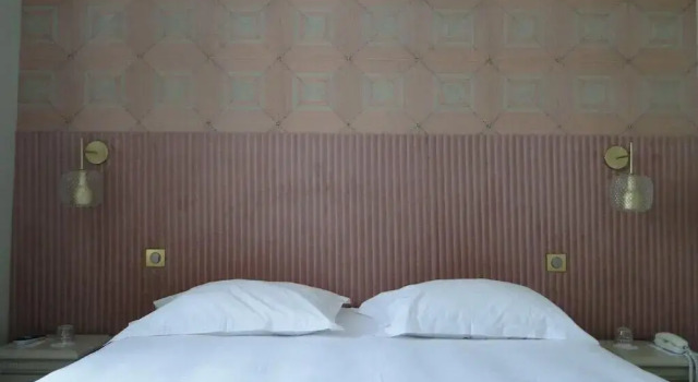 Трёхместный номер Superior Hôtel Castel Jeanson
