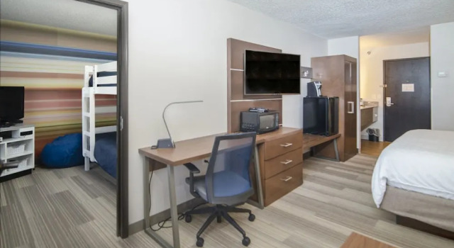 Двухместный люкс Holiday Inn Express Houghton-Keweenaw by IHG