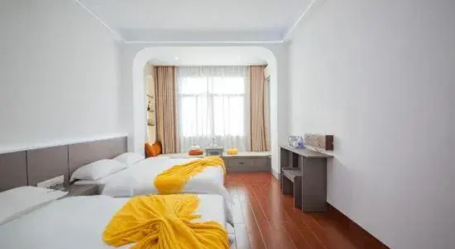 Кровать в общем номере Meizhou Island Xinyuhai Luxurious Light Luxury Boutique Stay (Lianchi'ao Beach)