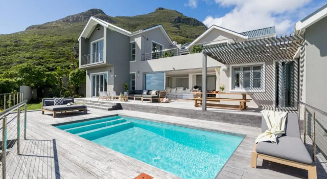 Вилла Cape Beach Villa