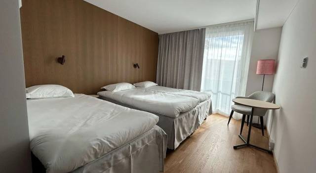 Трёхместный семейный номер Standard с балконом Best Western Plus Ten Hotel