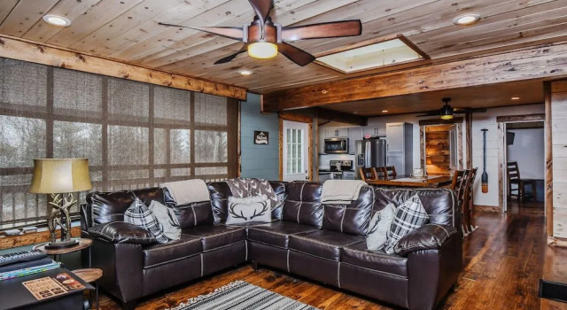 Kare Bear Cabin by Taylor Made Deep Creek, Book Hotel Oakland Maryland