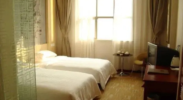 Golden Palace Hotel, Rezerwuj Hotel Hotele w Shenzhen z parkingiem, Parking