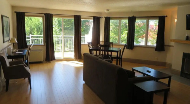 Viamede Resort, Varaa Lomakeskus Woodview Ontario