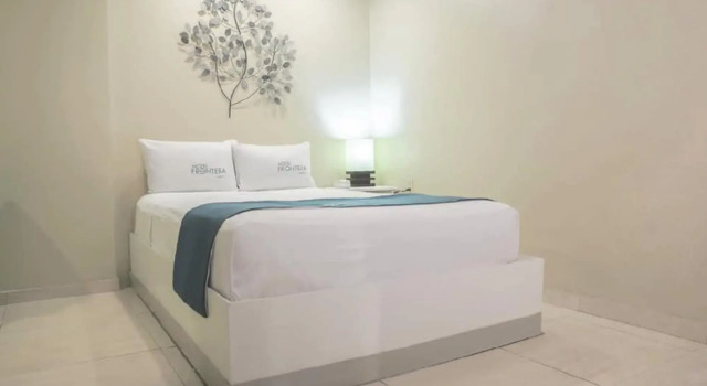 Hotel Frontera Baja, Varaa Hotelli Mexicali Baja California