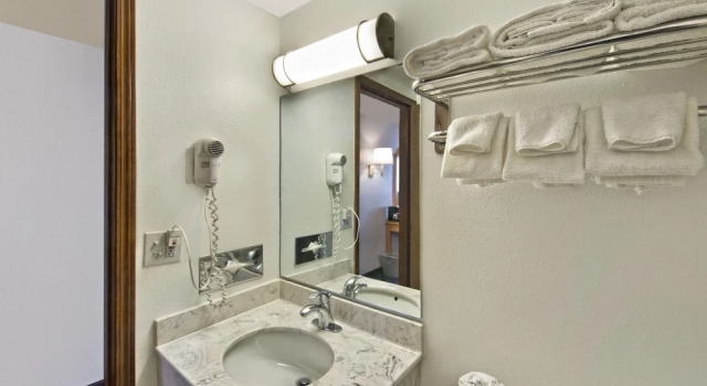 Номер Deluxe Budget Inn Express