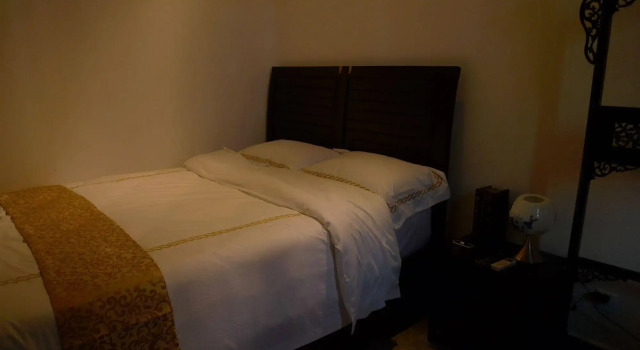 Liuhe Courtyard Hotel, Забронировать Отель Сичэн Пекин, рядом с Miaoying Temple White Dagoba