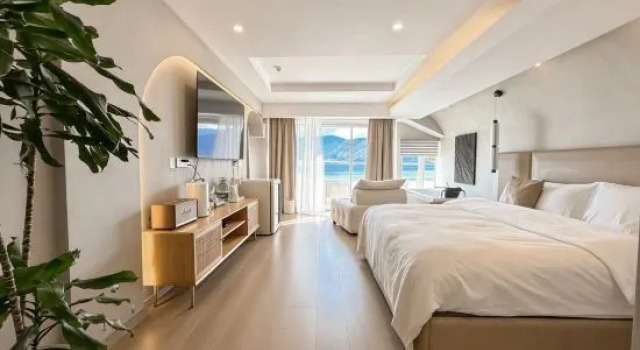 Люкс Mandi Lake View Inn