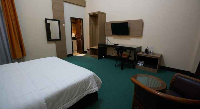 Avilla Hotel Pangkalan Bun, Book Hotel Hotels in Kalimantan with a Pool, Swimming Pool