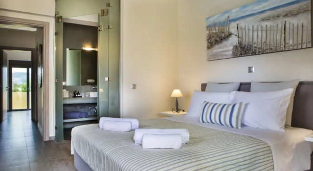 Вилла с видом на море Profilios Villas
