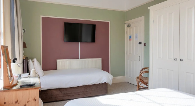 Трёхместный семейный номер Superior Crescent Lodge Guest House