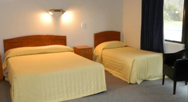 Oasis Motel & Holiday Park Turangi, Забронировать Мотель Отели Lake Taupo 4 звезды, 4*