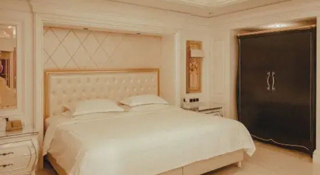 Люкс с красивым видом из окна BinHuboutique hotel(Binhu Convention and Exhibition Center Store)