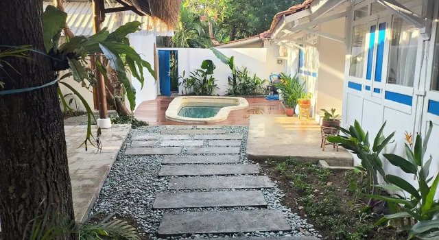 Семейная вилла с 3 комнатами Omah Gili Hotel