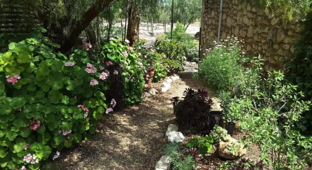 Коттедж A La Folly The Retreat