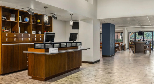 Four Points by Sheraton Greensboro Airport
