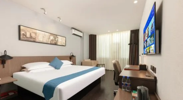 Люкс Deluxe Jinjiang Inn Select Wuxi Donglin Square Metro Station