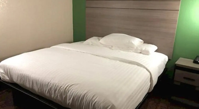Номер Comfort Travelers Inn and Suites Wharton