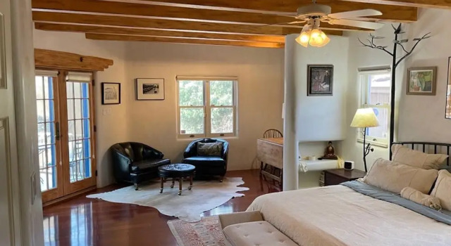 Casa De Gracia - Historic East Side Sanctuary, Perfect for Working From Home, Varaa Lomakoti Santa Fe New Mexico