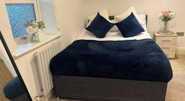 City Centre 1 Bed Sleeps 4 H5
