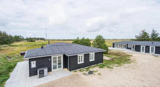 10 Person Holiday Home in Blavand