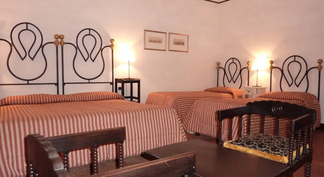 Четырёхместный номер Standard Villa Alberti Hotel