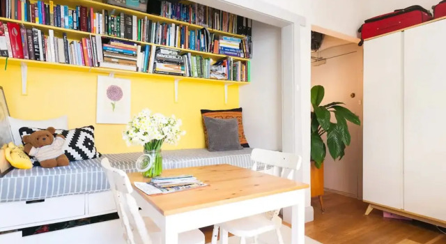 Beautiful Lush and Green Oasis Studio Apartment