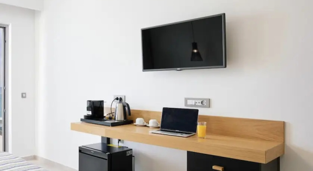 Номер Superior Batis Aero Beachfront Wellbeing Hotel
