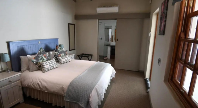 Семейный коттедж Cabriere Cottage