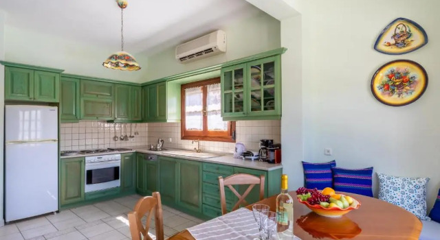 Коттедж Villa Peparethos