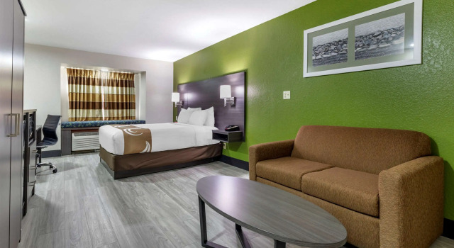 Quality Inn & Suites Longview I-20, Prenota Hotel Longview Texas