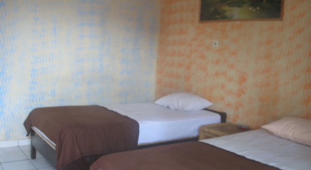 Lovina Central Hostel, Забронировать Хостел Отели провинции Бали с завтраком, Завтраки