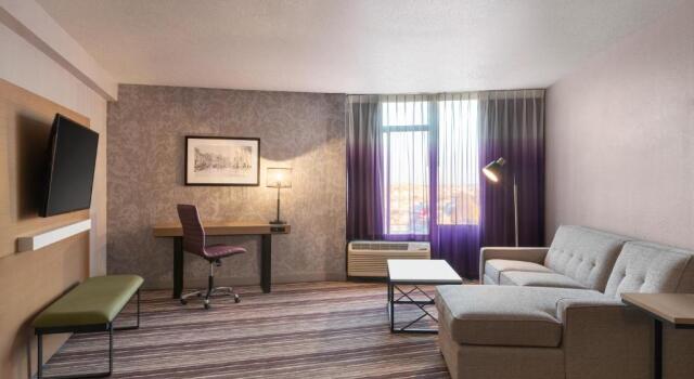 Люкс c 1 комнатой Holiday Inn Philadelphia Arpt-Stadium Area by IHG