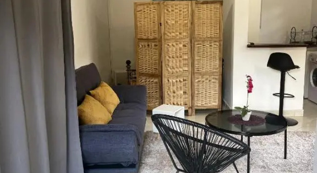 Appartement d'une chambre avec piscine partagee jardin clos et wifi a Le Gosier a 8 km de la plage, Varaa Huoneisto Hotellit Grande-Terre uima-altaalla, Uima-allas