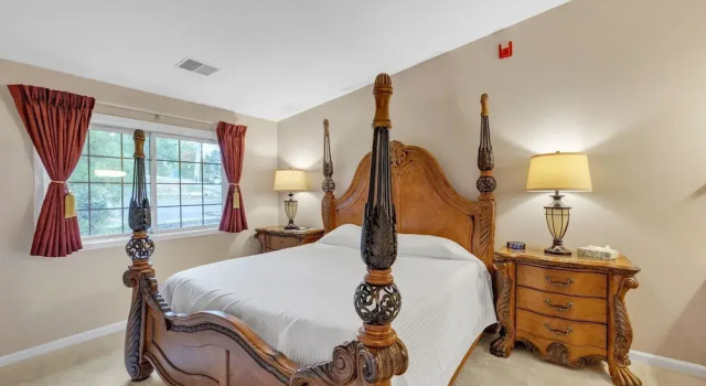 Люкс 3rd Floor Back Side Penthouse Suite - 306 by Grand Wood Suites