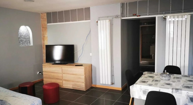 Emile Combes Douchy, Varaa Hotelli Hotellit ja majoitukset kohteessa Lewarde, Hotelli