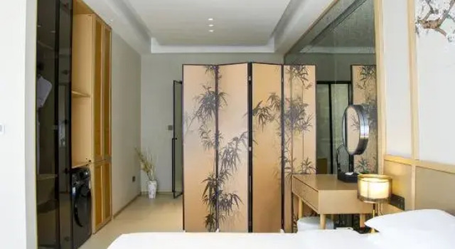 Люкс с видом на внутренний двор Vienna International Hotel (Qingdao Licang Heyue Branch)