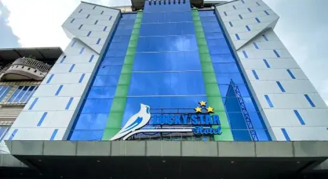 Lucky Star Hotel Near Harbour Bay Batam, Prenota Hotel Hotel 3 stelle a Batam, 3*