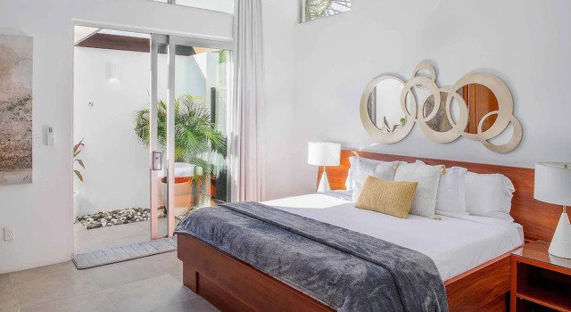 Oceanside Vacation Villa with Private Pool and Resort Amenities v10
