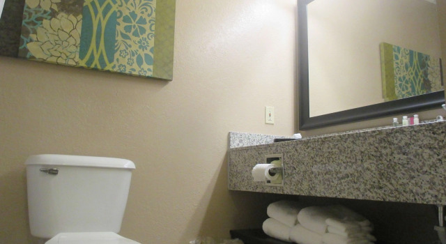 Четырёхместный номер Standard BEST WESTERN Plus Menomonie Inn & Suites
