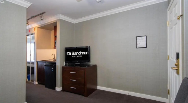 Двухместный люкс Sandman Hotel Red Deer
