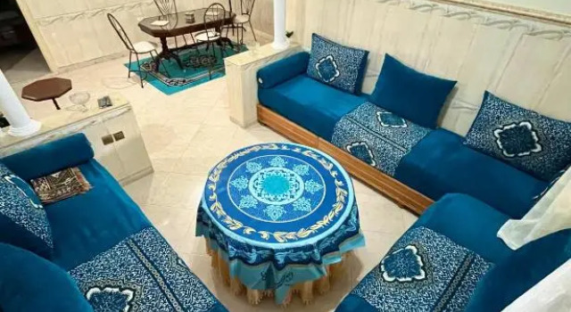 Seaside View: Enjoy Sunsets at fully equipped Apt., Rezerwuj Apartament Hotele w Tanger-Tetouan z parkingiem, Parking